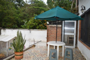 Aparta estudio cerca de la montaña